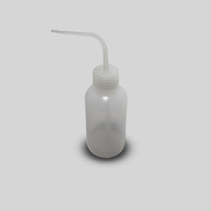 5000 mL Squeeze Wash Bottle – Durable Plastic for Precise Dispensing (Copy)