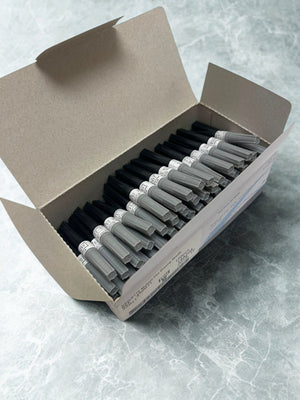 Vacuette Multiple Use Blood Collection #450071, Needle 22 Gauge 1" Black, latex Free.